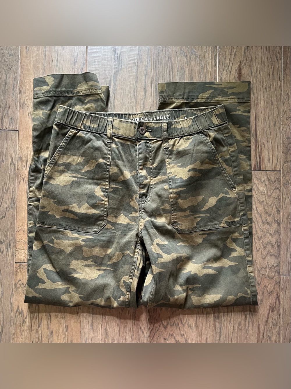 American Eagle Pants Womens Medium Short Green Camo AE Ex-Boyfriend Stretch